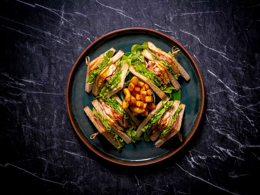 Club Sandwich & Fries