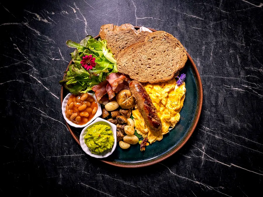 Courtside Breakfast