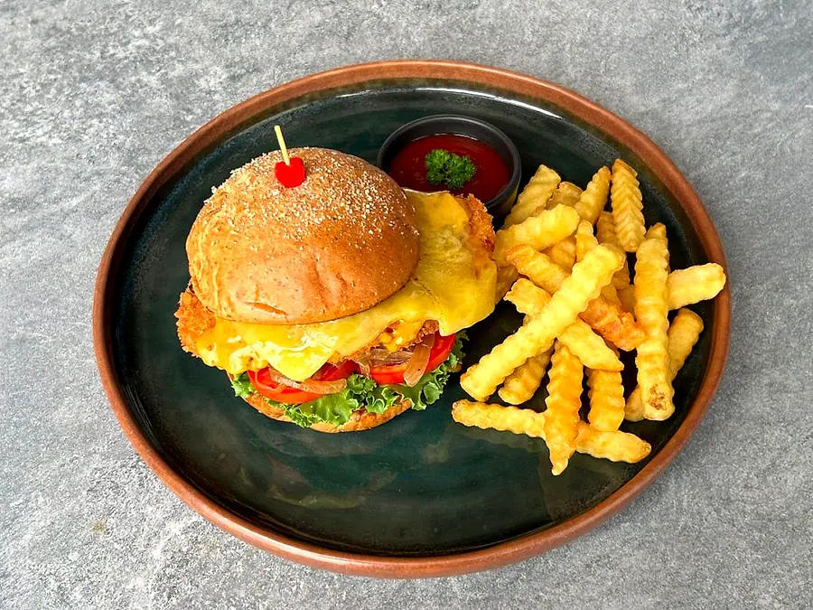 Tom Yum Crispy Chicken Burger