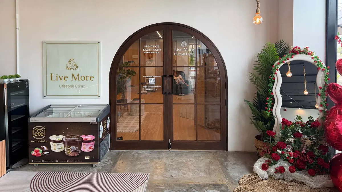 KĀHLĪ Phuket 的 Live More 生活方式诊所
