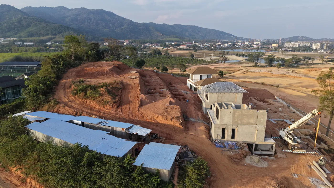 KĀHLĪ Hillside Villas ระหว่างก่อสร้าง กุมภาพันธ์ 2026