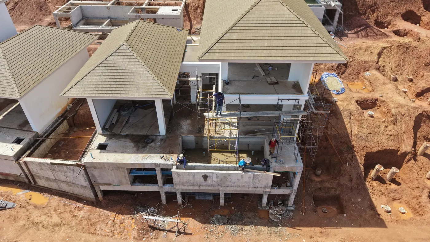 KĀHLĪ Hillside Villas ระหว่างก่อสร้าง พฤษภาคม 2026