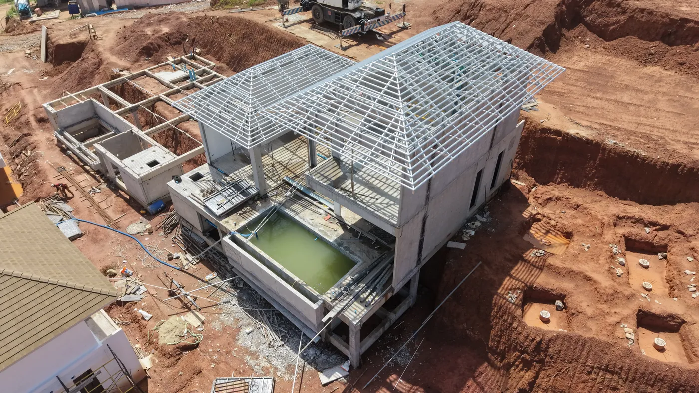 KĀHLĪ Hillside Villas ระหว่างก่อสร้าง พฤษภาคม 2026