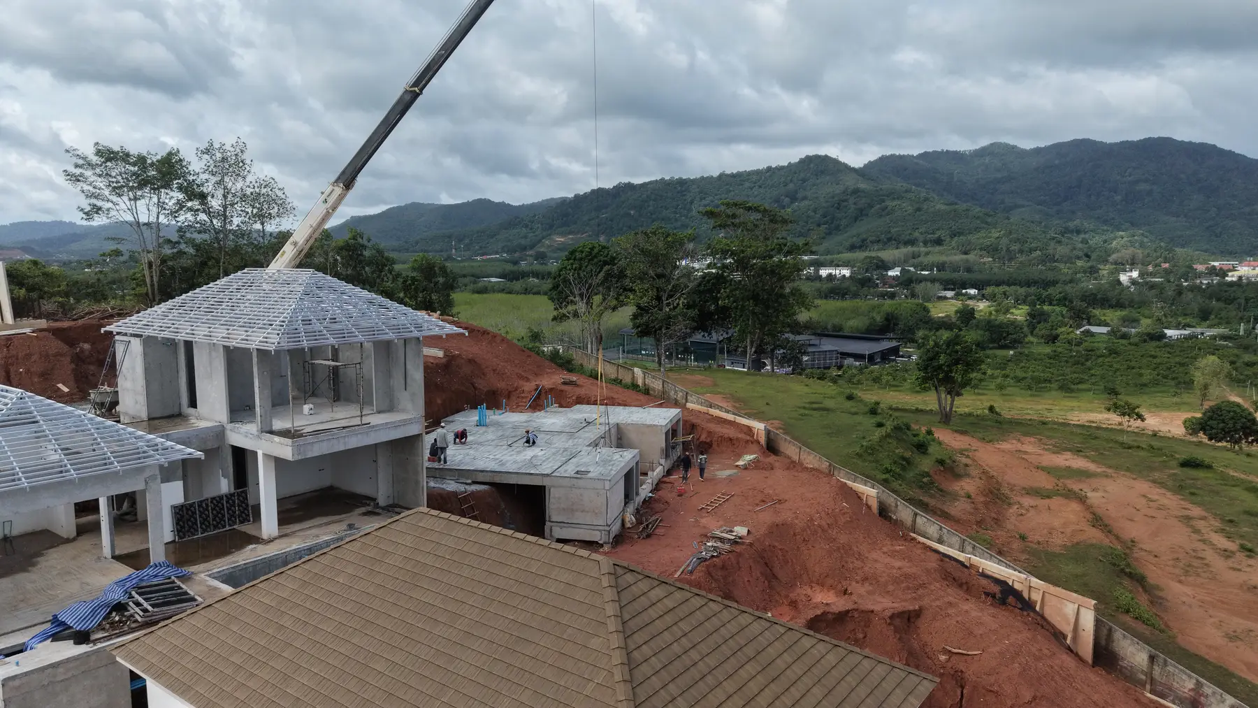 KĀHLĪ Hillside Villas в процессе строительства, 30 июня 2026