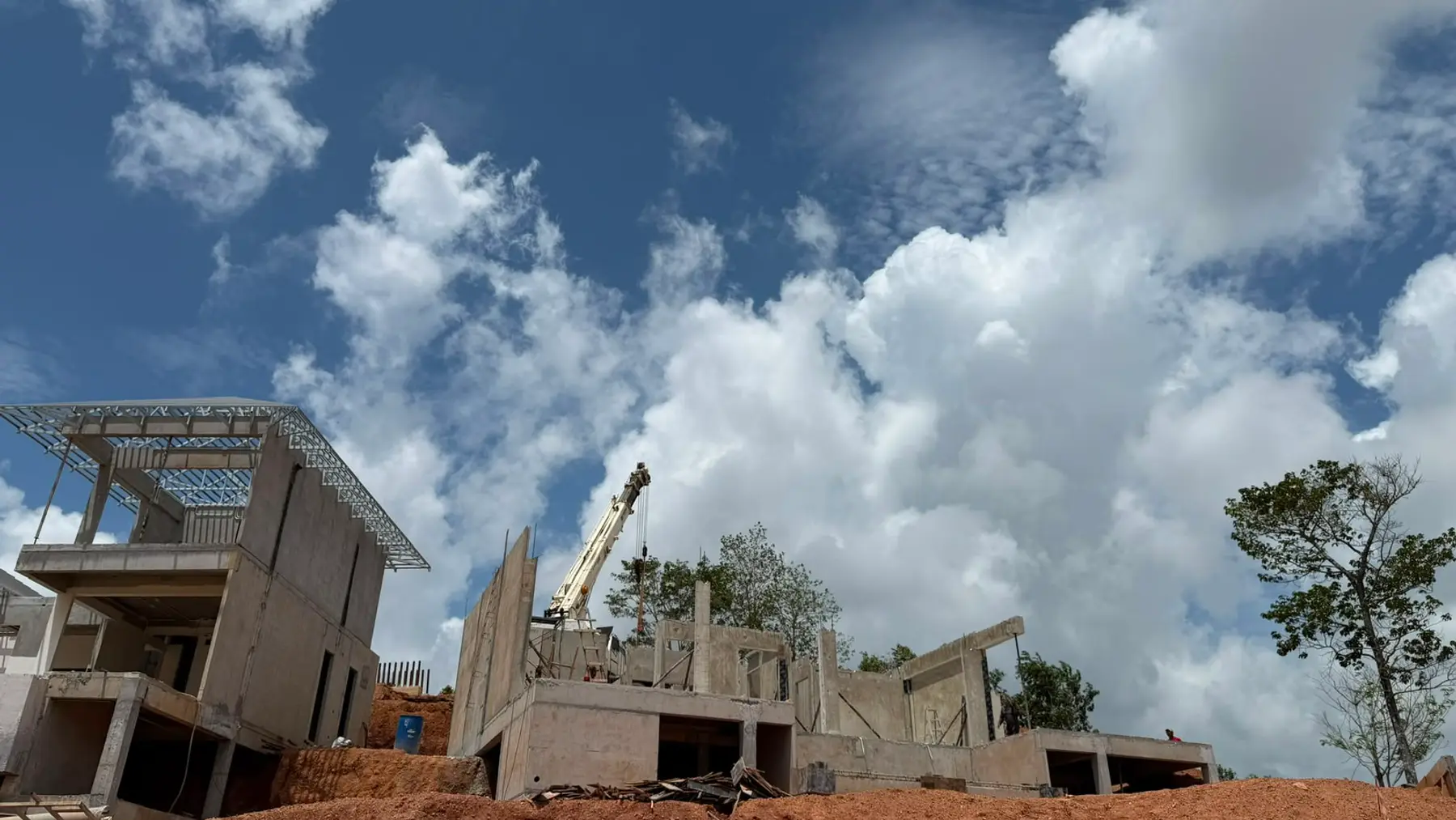 KĀHLĪ Hillside Villas в процессе строительства, 21 июля 2026