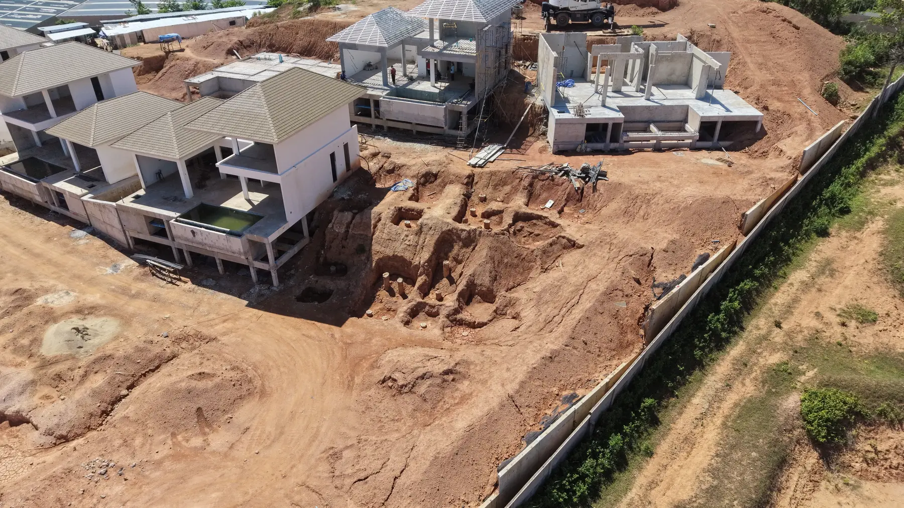 KĀHLĪ Hillside Villas в процессе строительства, 21 июля 2026
