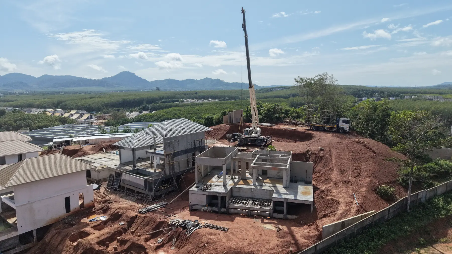 KĀHLĪ Hillside Villas в процессе строительства, 31 июля 2026