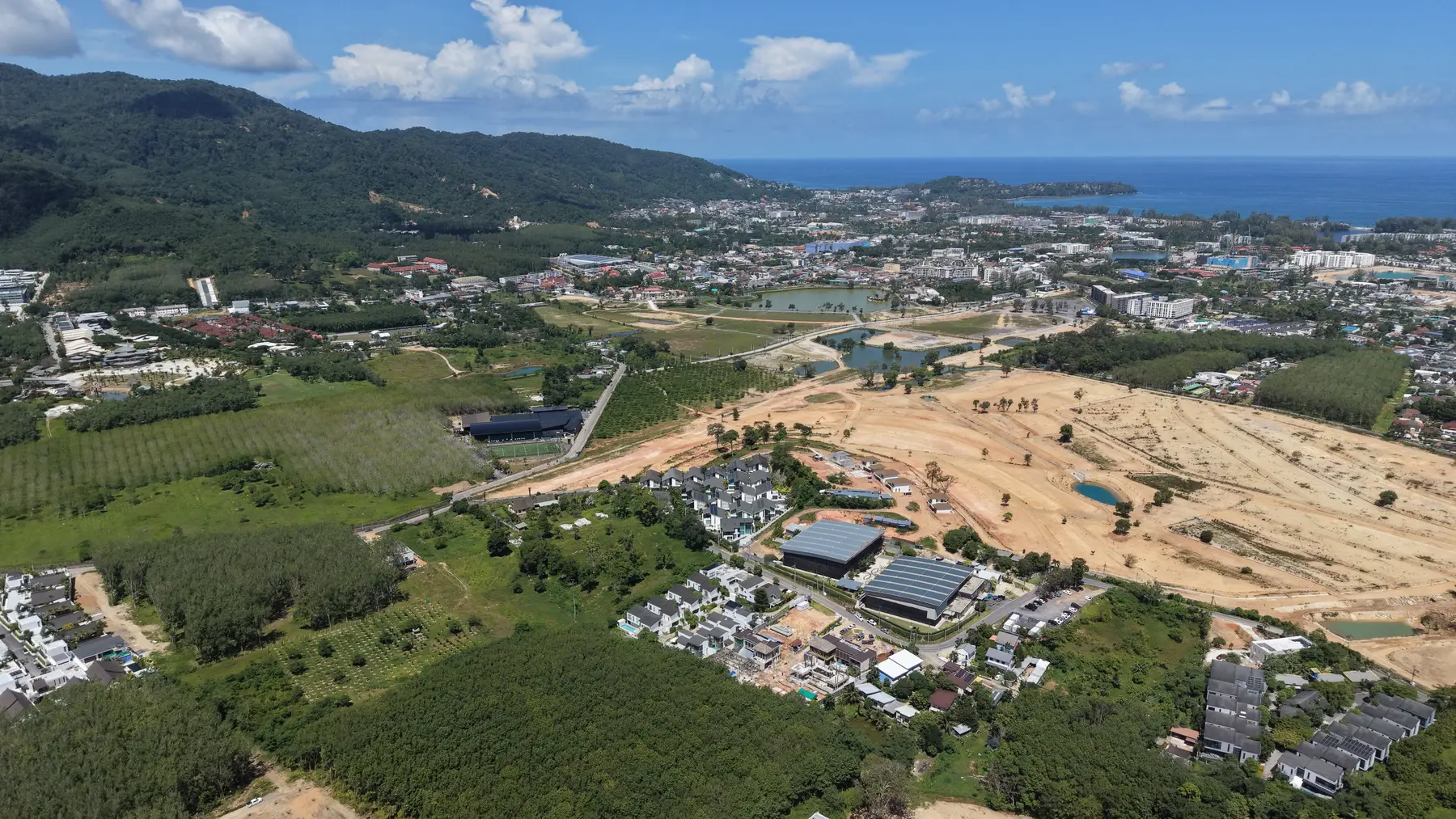KĀHLĪ Hillside Villas ระหว่างการก่อสร้าง 21 กรกฎาคม 2026
