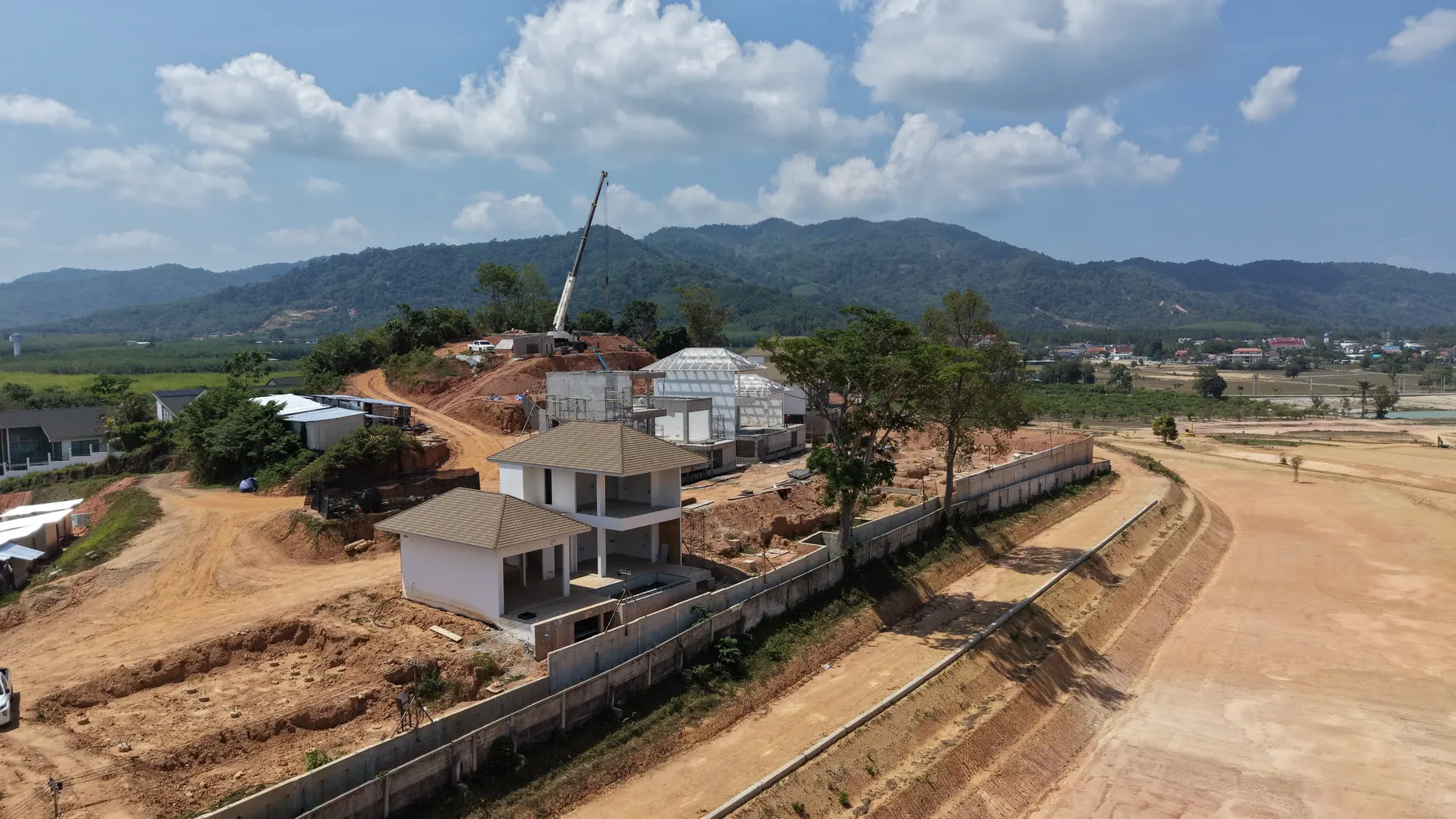 KĀHLĪ Hillside Villas в процессе строительства, 20 марта 2026
