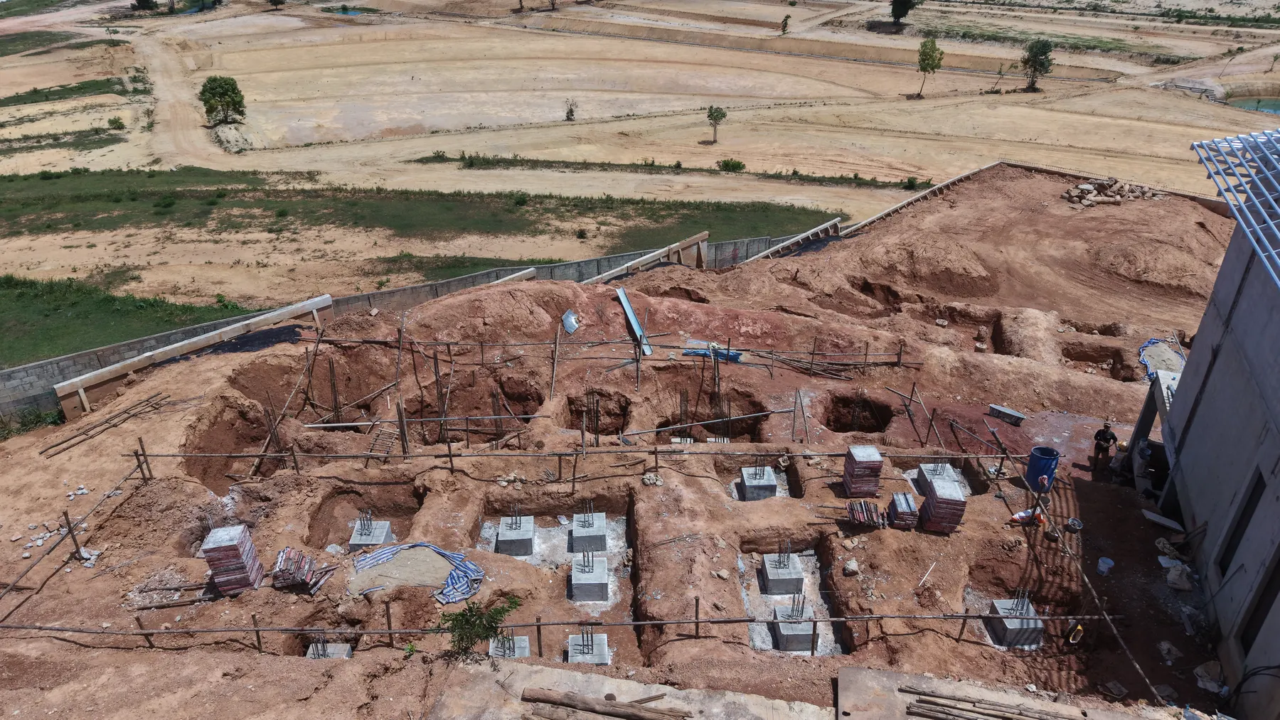 KĀHLĪ Hillside Villas ระหว่างการก่อสร้าง 16 มิถุนายน 2026