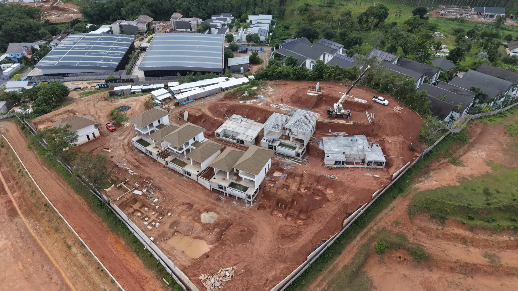 KĀHLĪ Hillside Villas ระหว่างการก่อสร้าง 30 มิถุนายน 2026